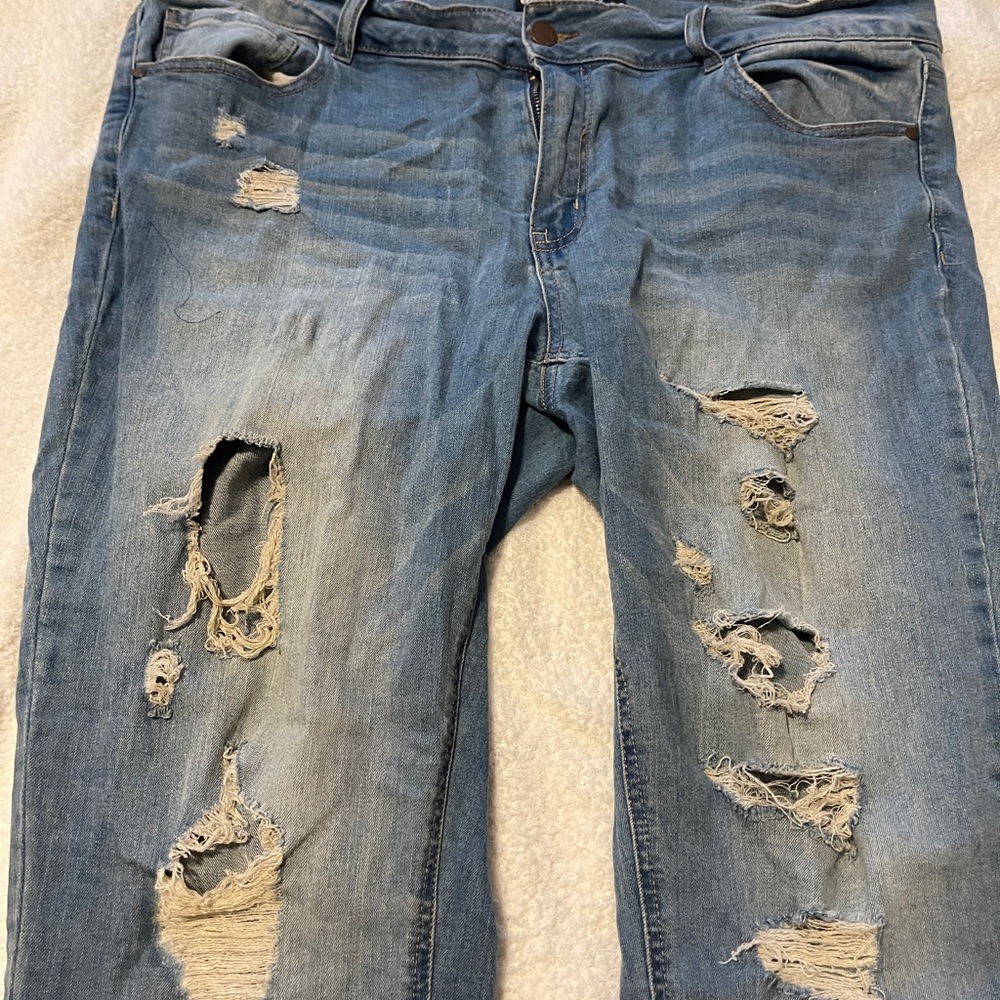 Ripped plus size Jeans